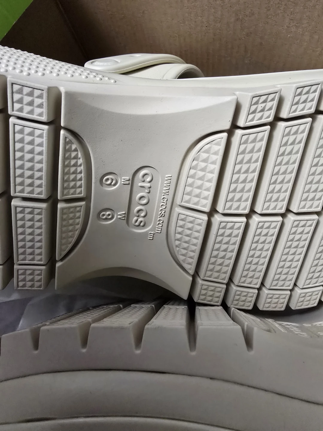 Women Crocs Size 8W - photo 4