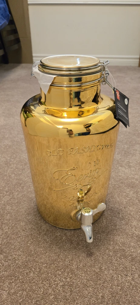 Brand new glass beverage dispenser in gold (7L)
