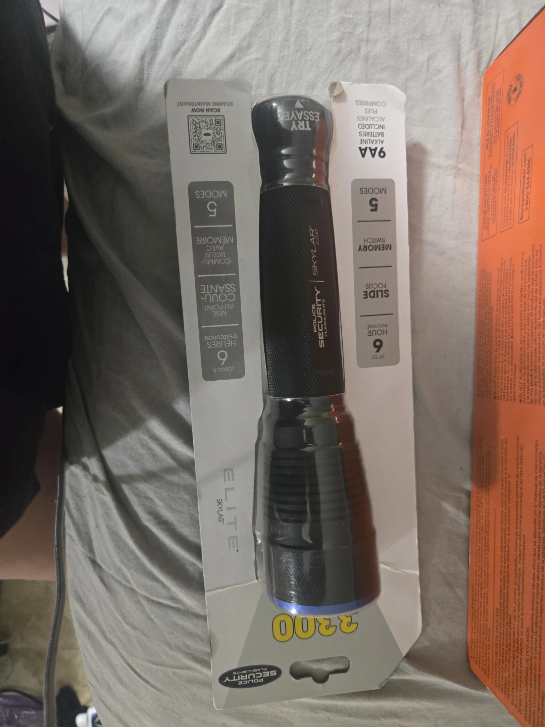 Skylar Elite 3300 Lumen Flashlight - New
