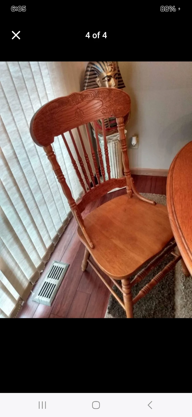Oak  Dining Table with 6 Chairs and  expansion  lef