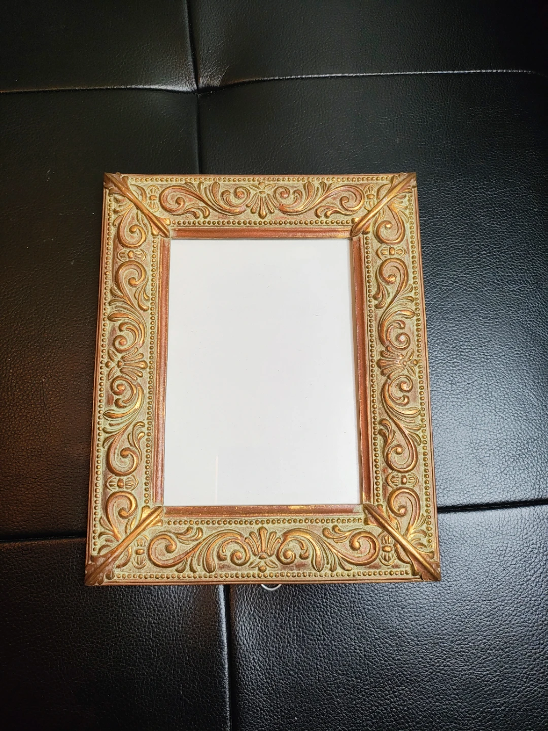 Ornate Gold Picture Frames (Set of 2) - photo 2