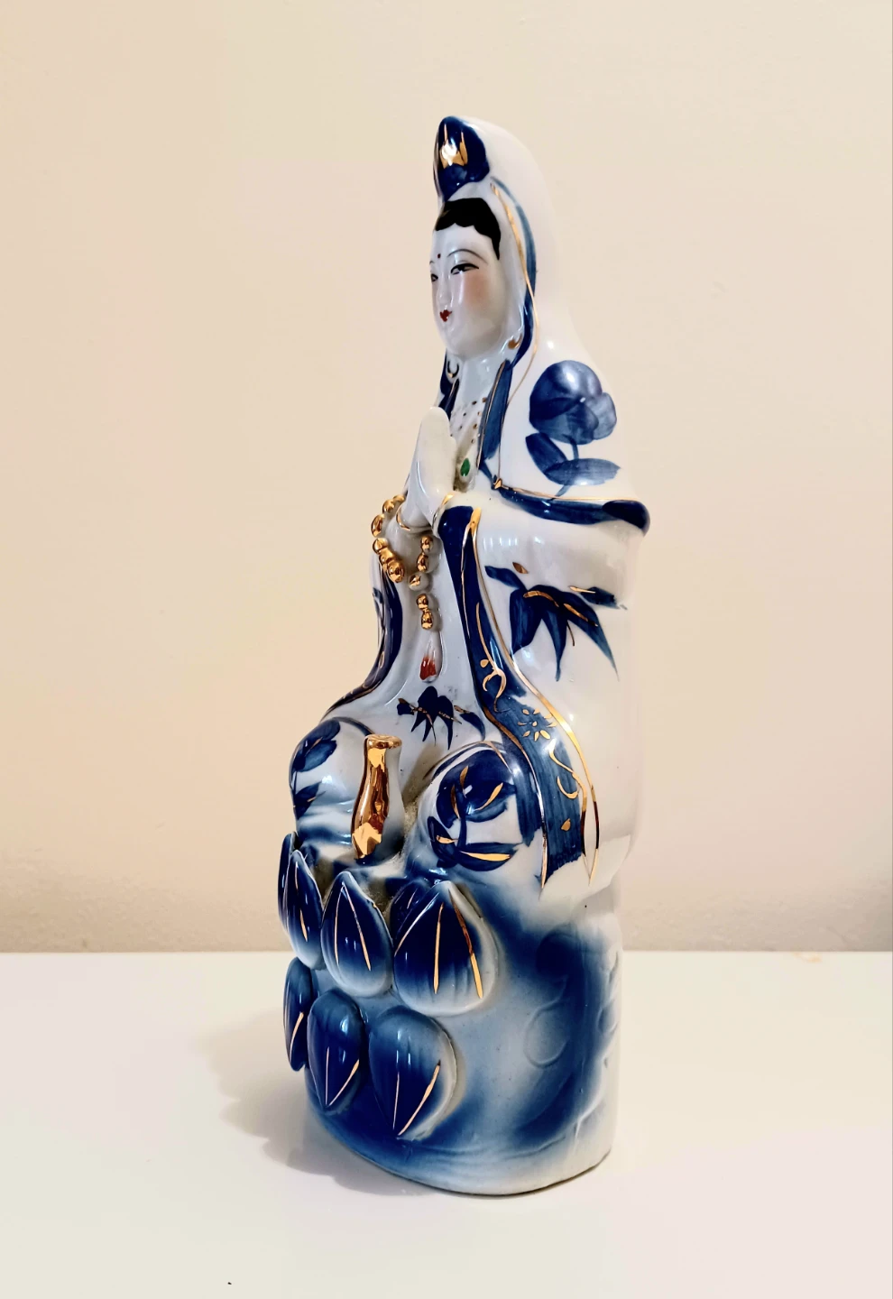 Rare Hand Painted Kwan Yin Statue - photo 3