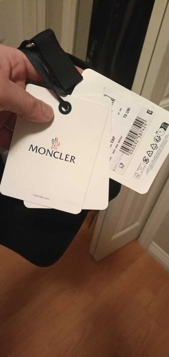 Moncler Black Baseball Cap - O/S brand new with price tags - photo 4