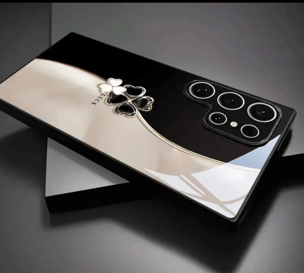 Galaxy s25 Black & Gold Phone Case with Clover
