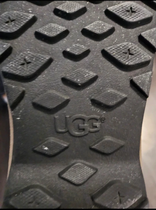 UGG Waterproof Leather Boots - Women's Size 9 - photo 4