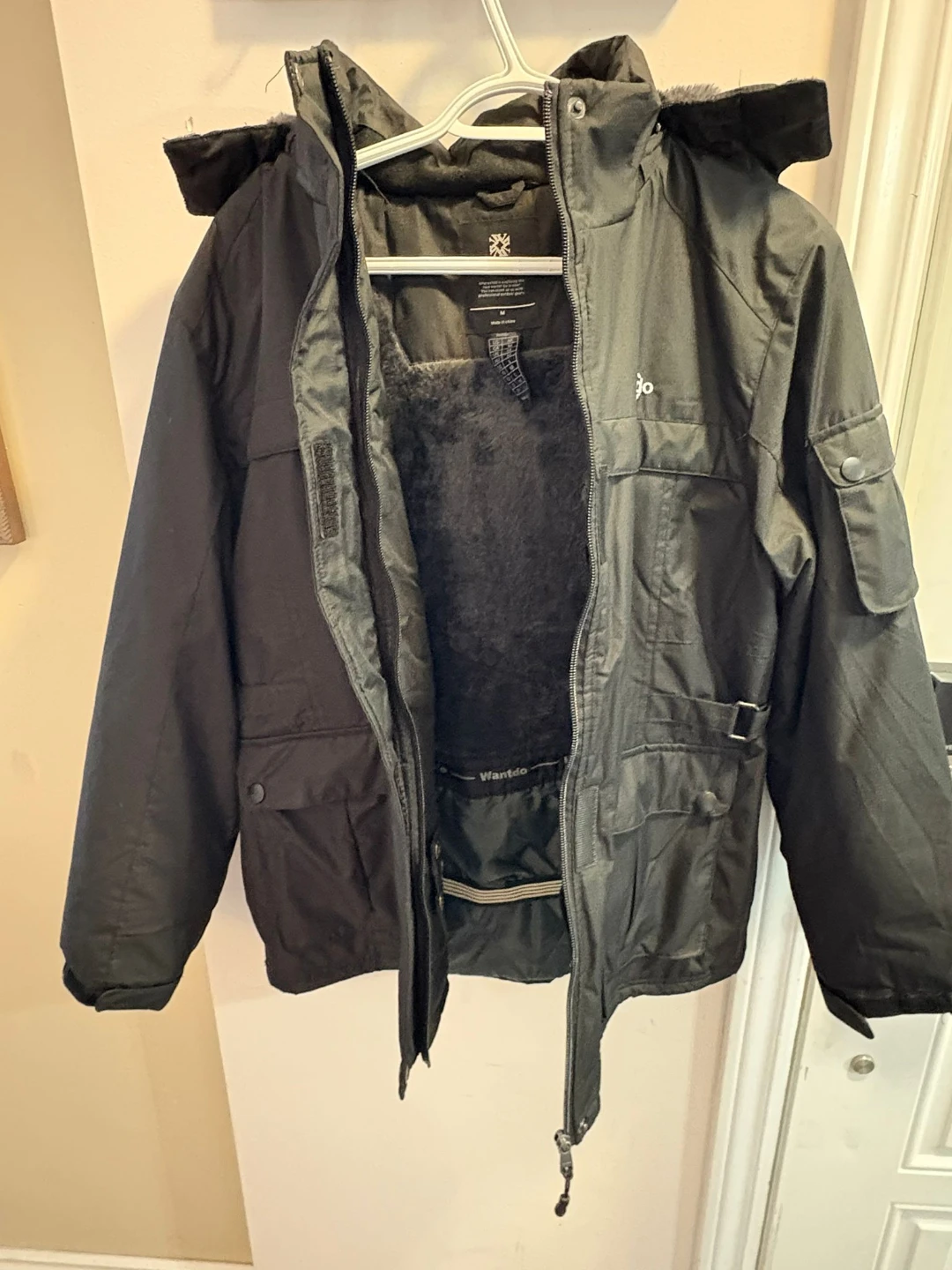 Wantdo Winter Coat - Size M - photo 3