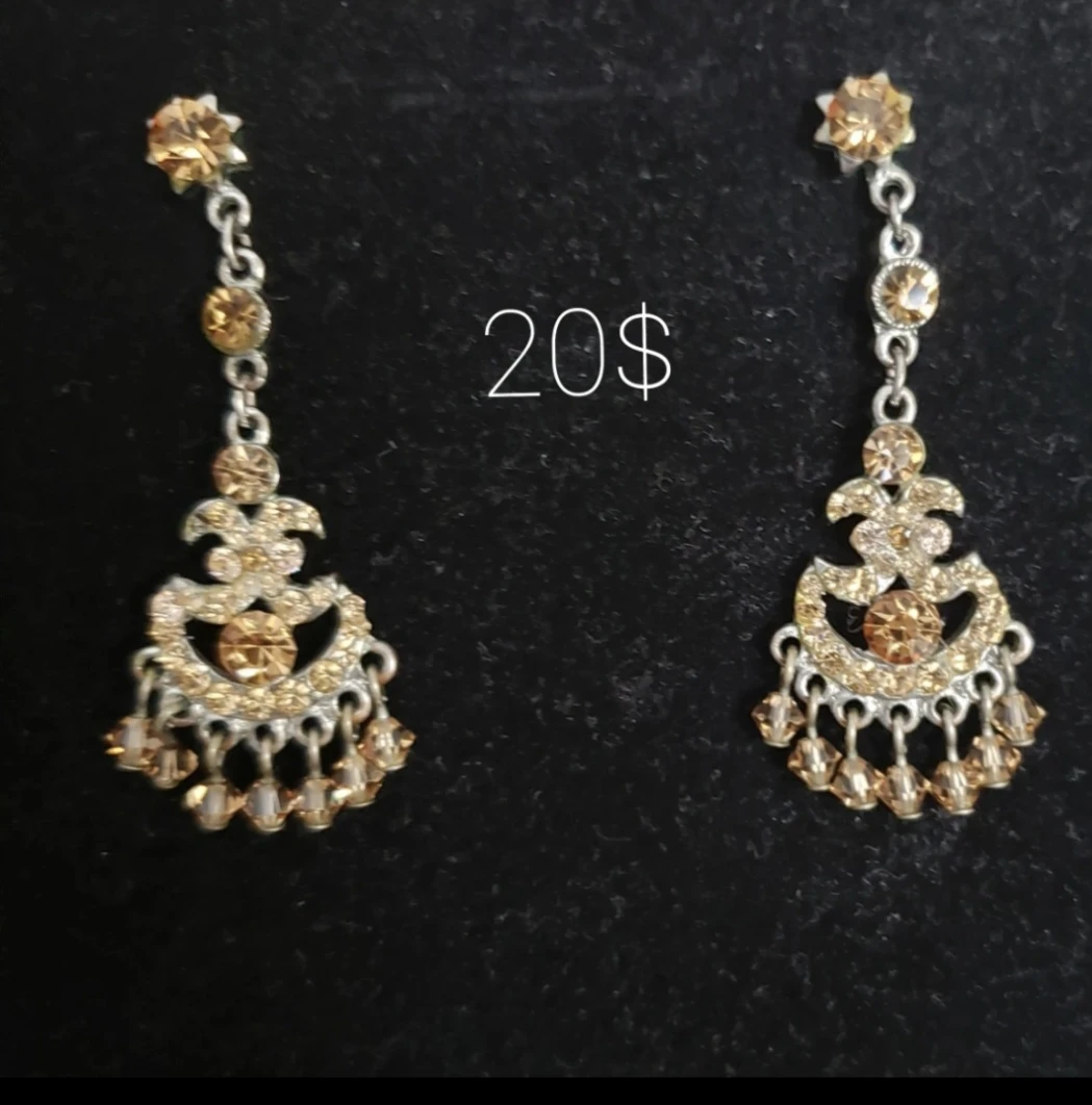 Assorted Dangle Earrings price in pictures