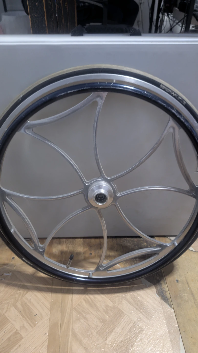 Wheelchair Wheel with Tire