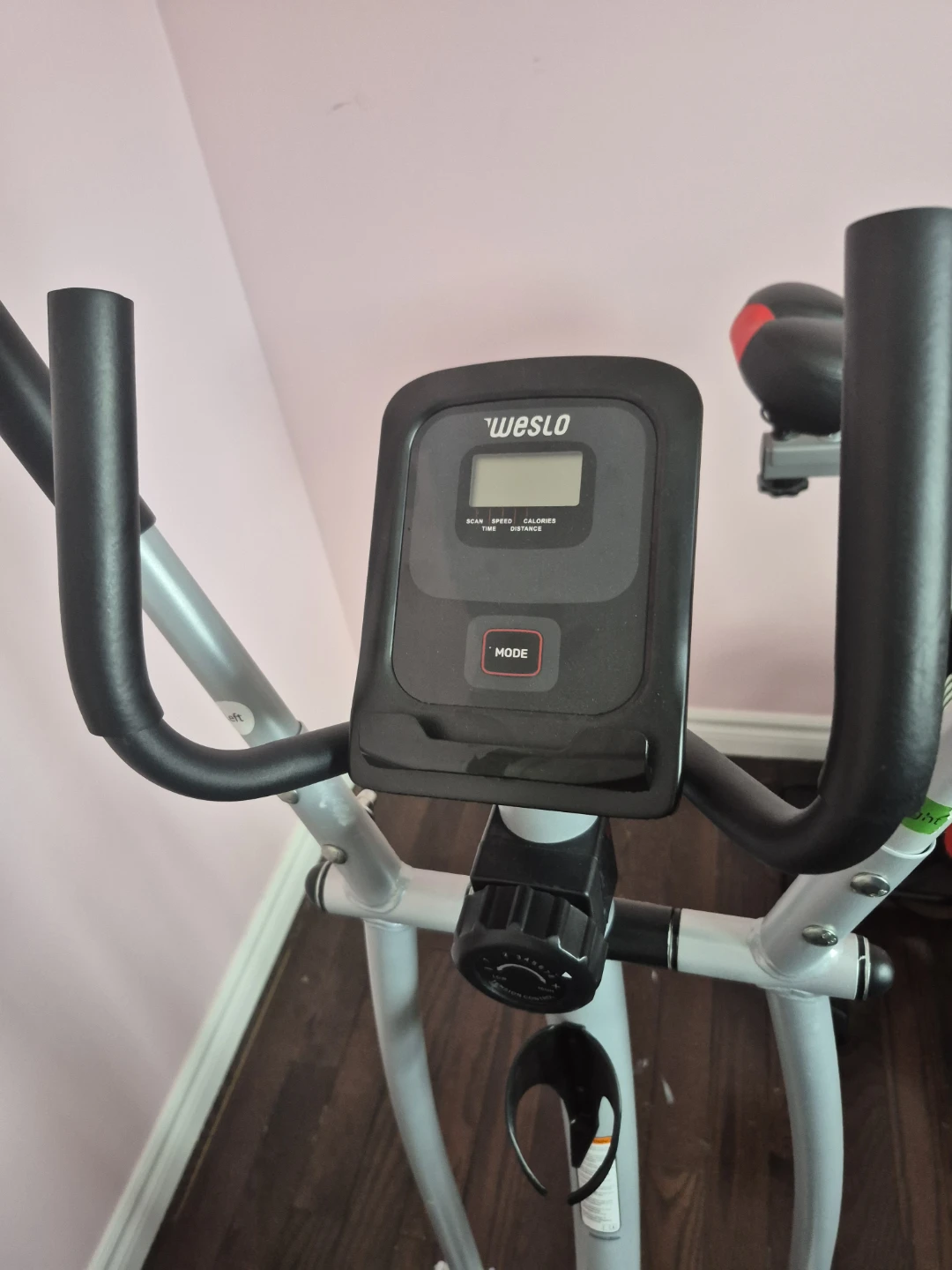 Weslo Momentum 541 Elliptical Trainer - photo 3
