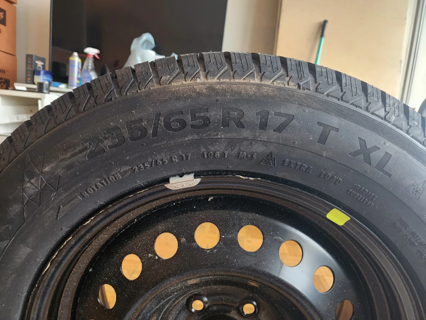 Set of 4 Winter Tires 235/65R17 - photo 2