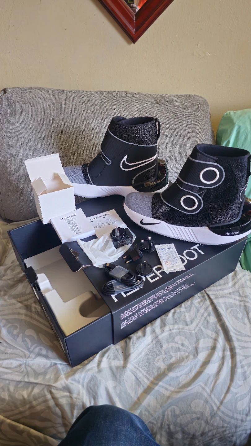 Nike x Hyperice Hyperboot Black/White/Grey Size 10.5-12 - photo 4