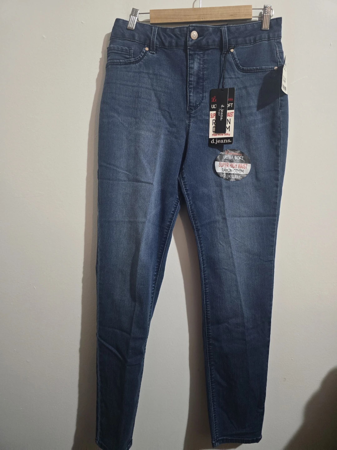 New d. jeans Size 10