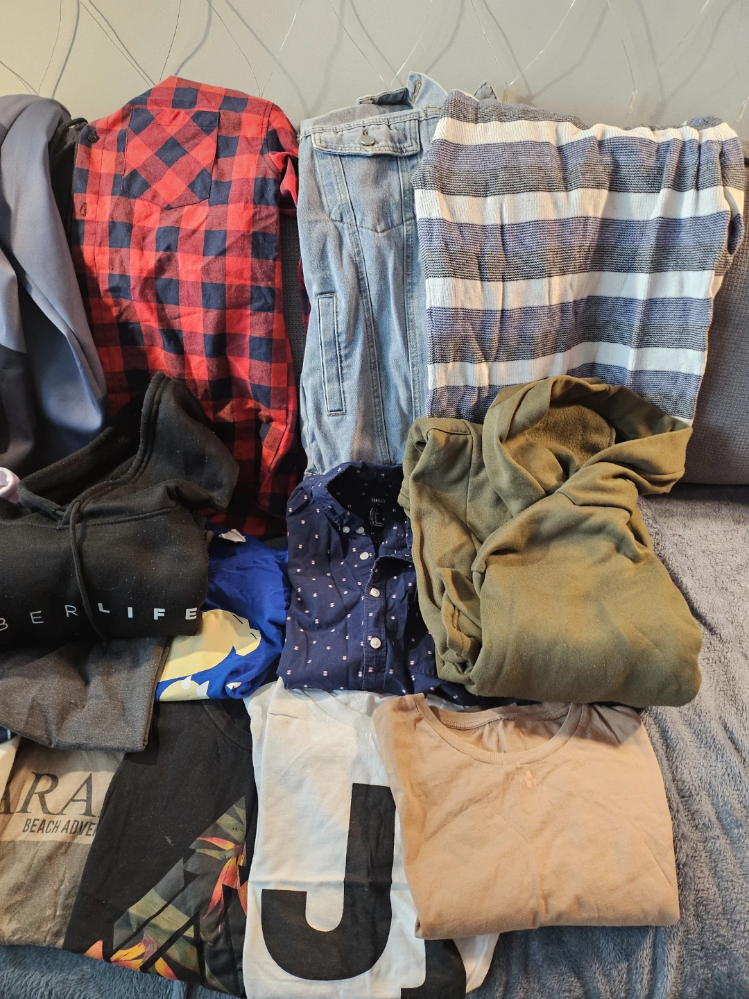 Bag of Men's clothes bundle - photo 3