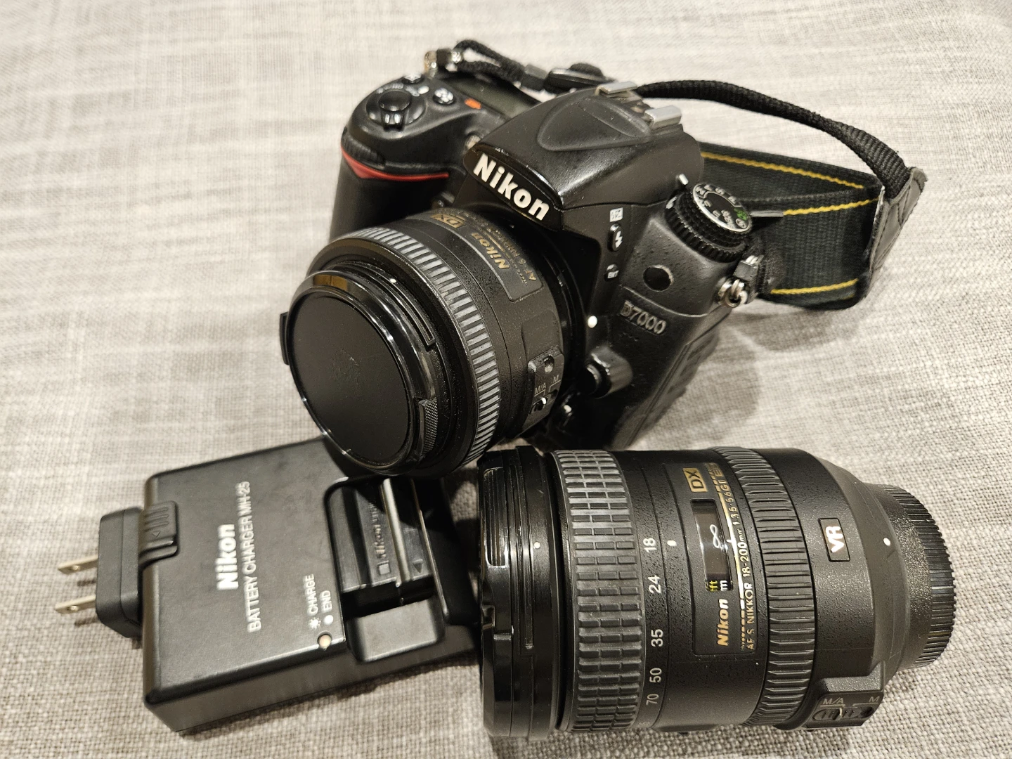 Nikon D7000 DSLR Bundle
