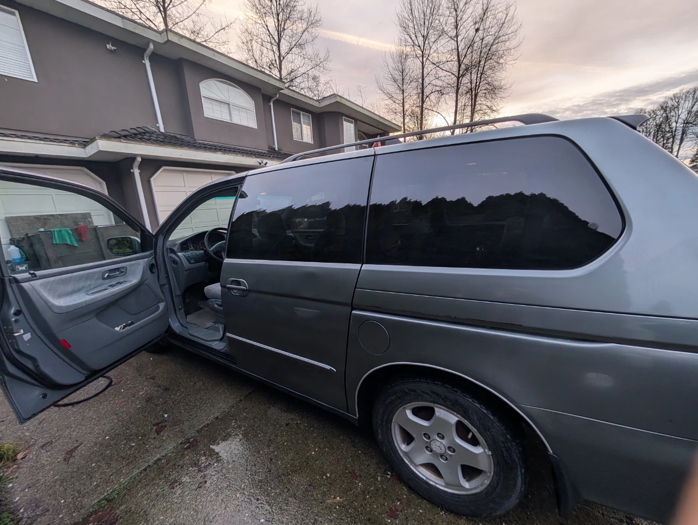 Looking for a Car Trade for my Honda Odyssey 2001 - photo 3