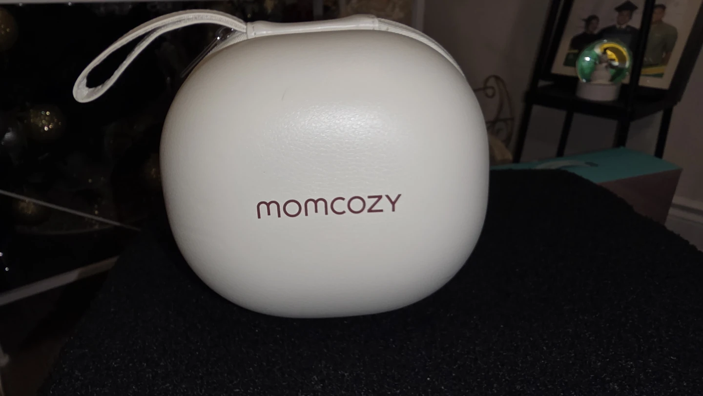 Momcozy M5 Smart Wearable Breast Pump