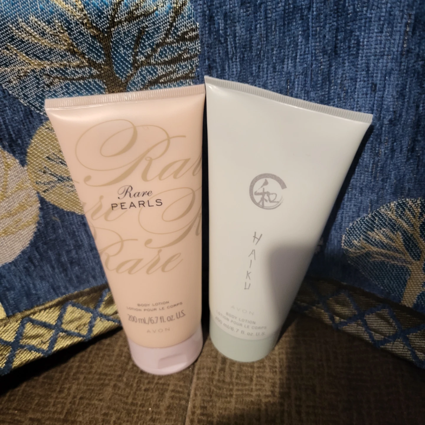 Avon Rare Pearls & Haiku Body Lotion Set