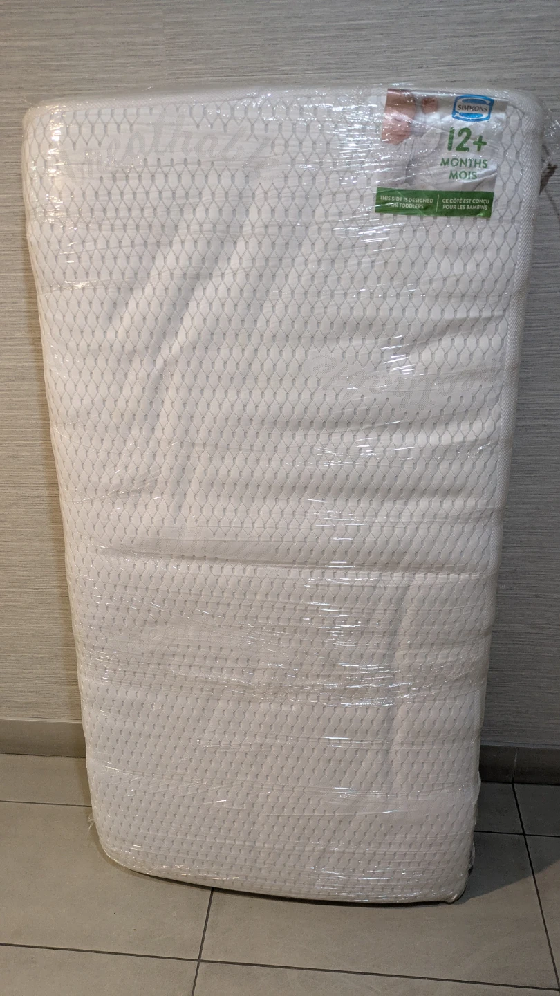 Simmons Baby Mattress, two sides  (0- 12 months and +12 months) - photo 2