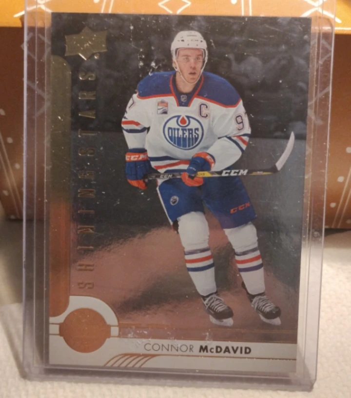 🥕 Connor McDavid Shining Stars Hockey Card