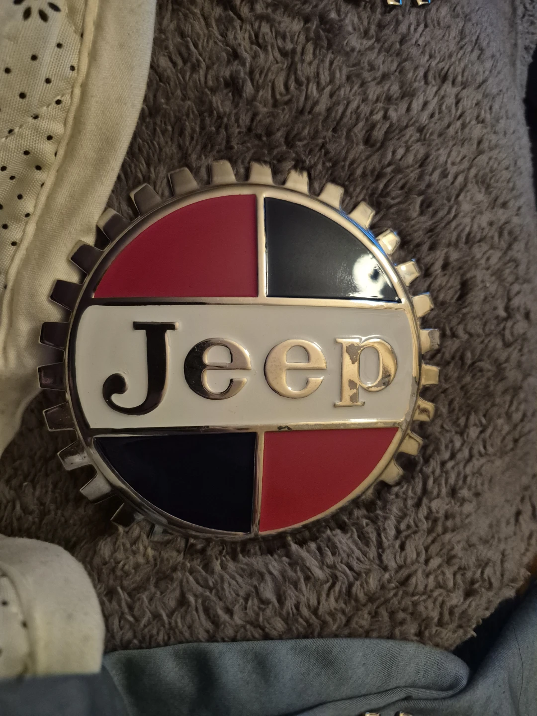 Vintage Jeep badge, Kaiser era badge Chrome Antique - photo 2