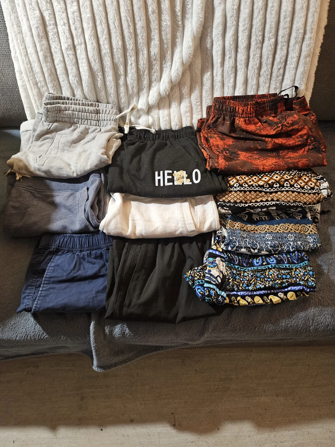 2 Bundles of Men's clothes (S-M) - photo 5