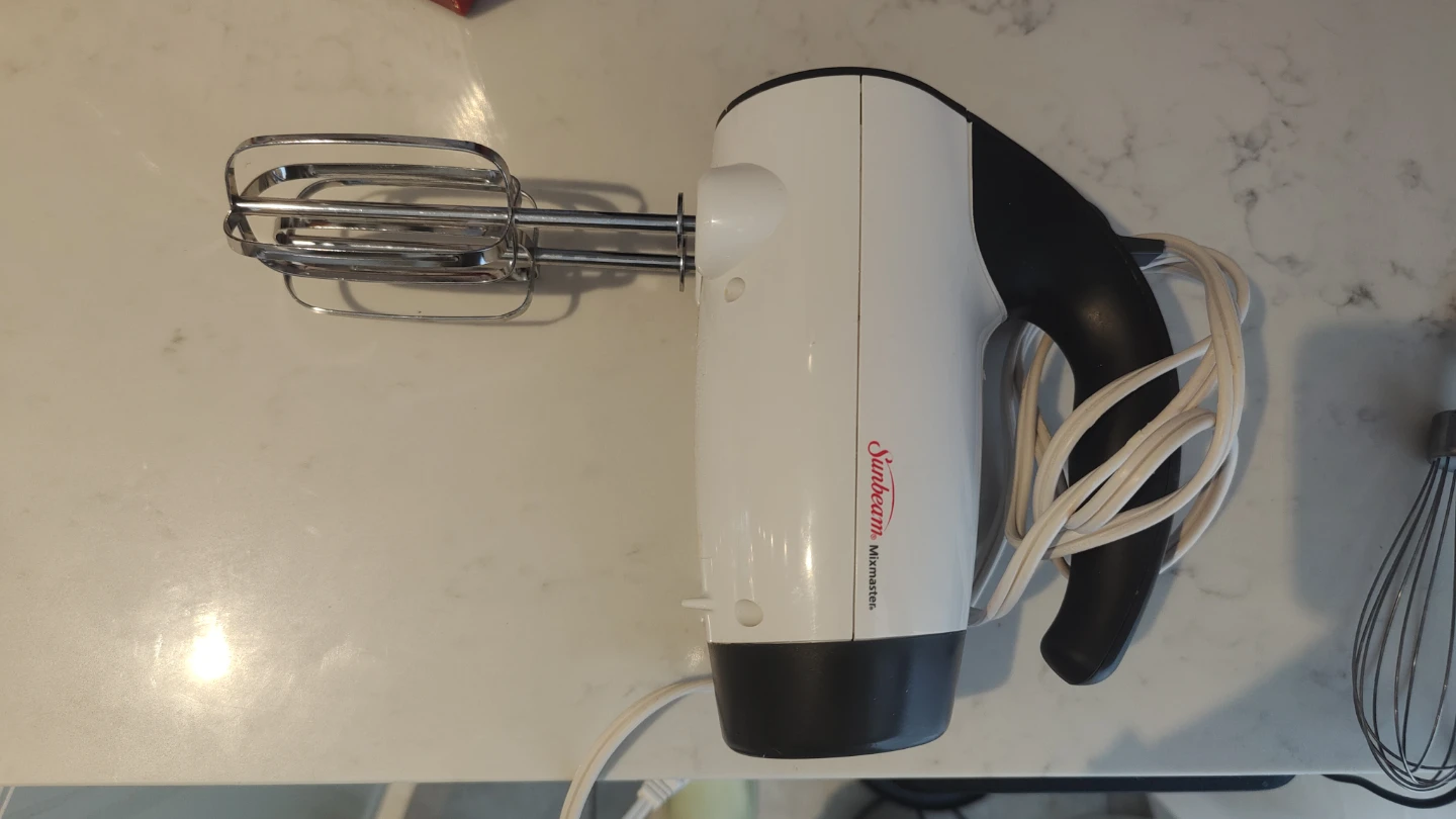 Sunbeam Mixmaster Hand Mixer - photo 2