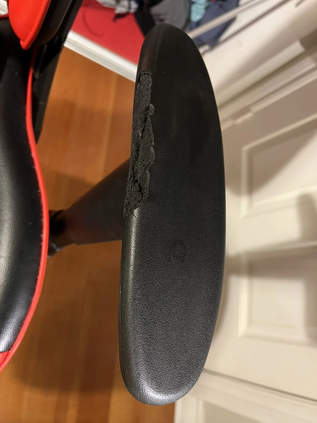 Gaming computer desk chair - photo 4