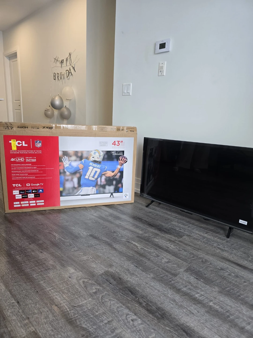 TCL 43” 4K Smart TV (Like New!) - photo 2