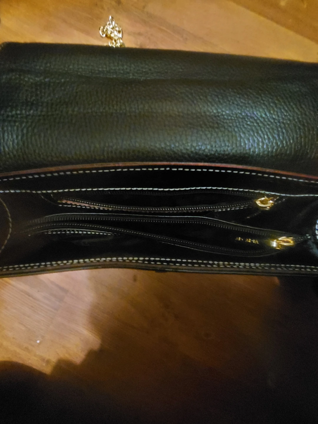 Arcadia Black Patent Leather Shoulder Bag with Gold Chain - photo 3