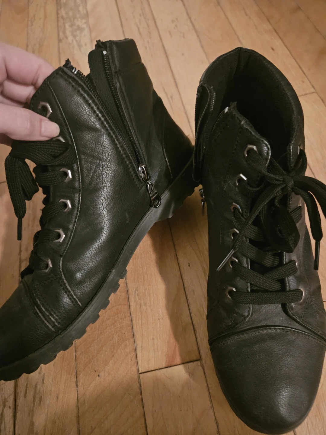 Free Black Lace-Up Ankle Boots Size 9 - photo 2