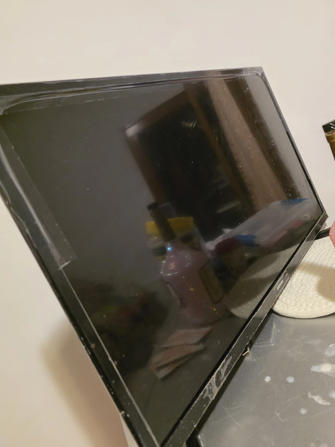 Samsung Black Flat Screen TV