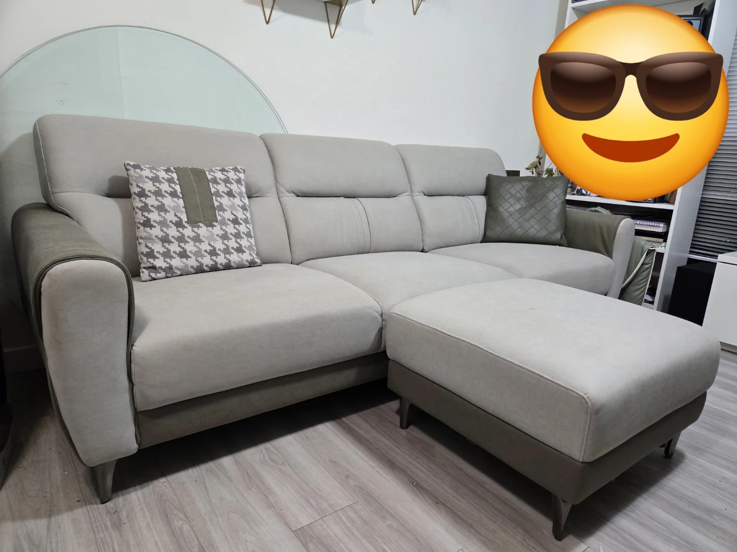 Home Quarters Furnishings Sectional Sofa - photo 3