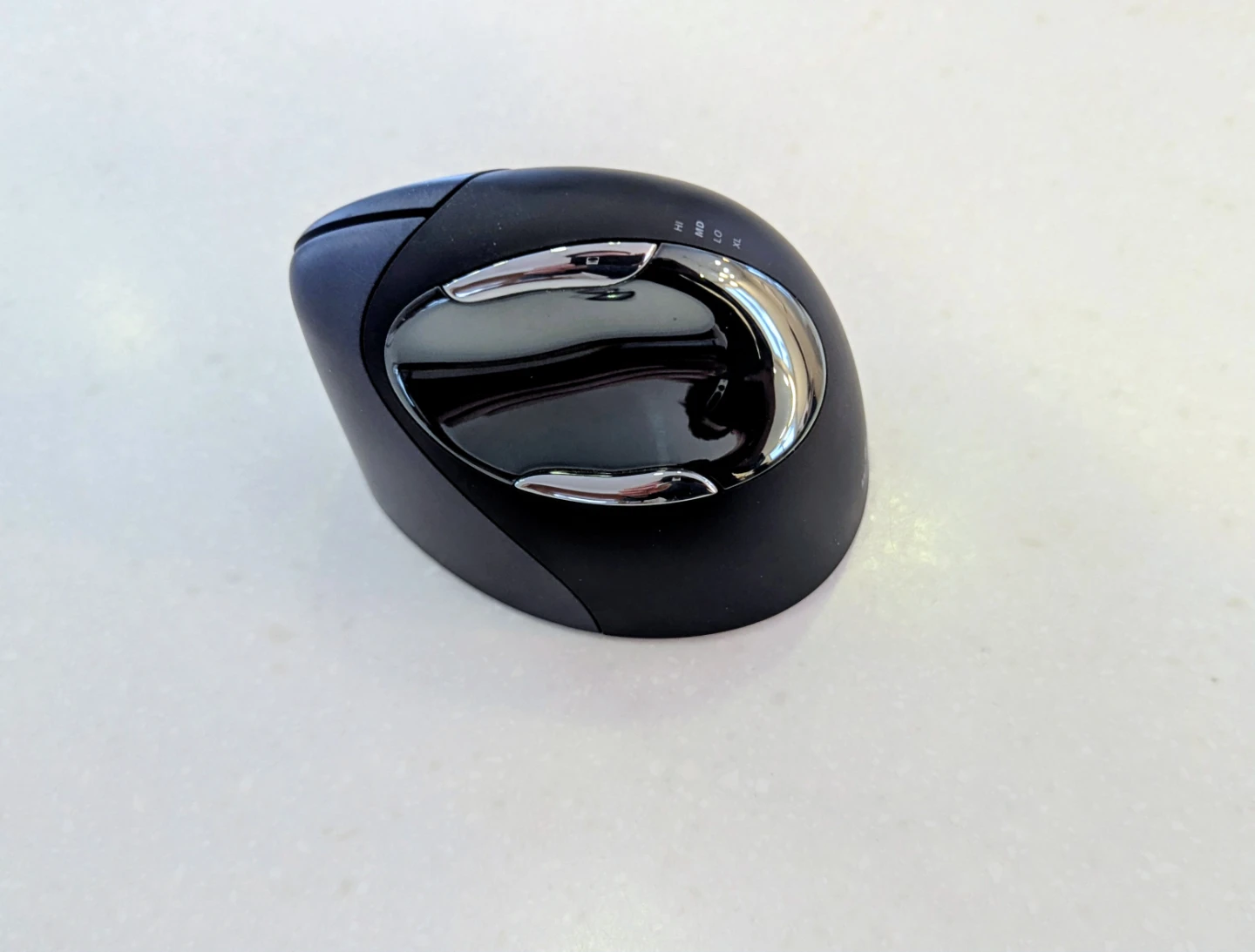 Evoluent VerticalMouse 4 Right Wireless - photo 2