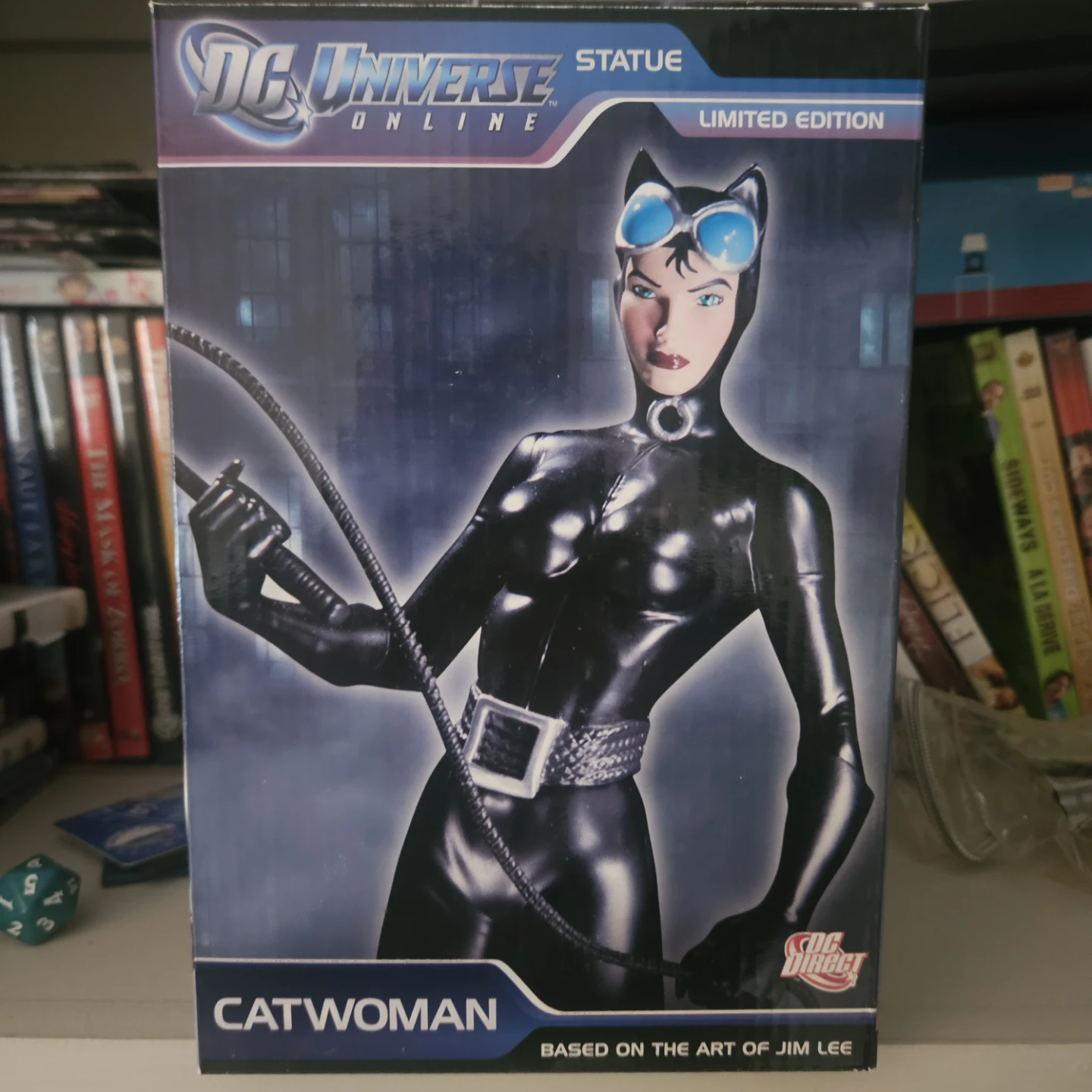 DC Universe Online Catwoman Statue - Limited Edition