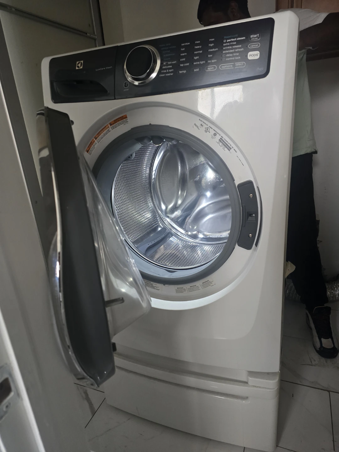 Electrolux Front Load Washer - photo 2