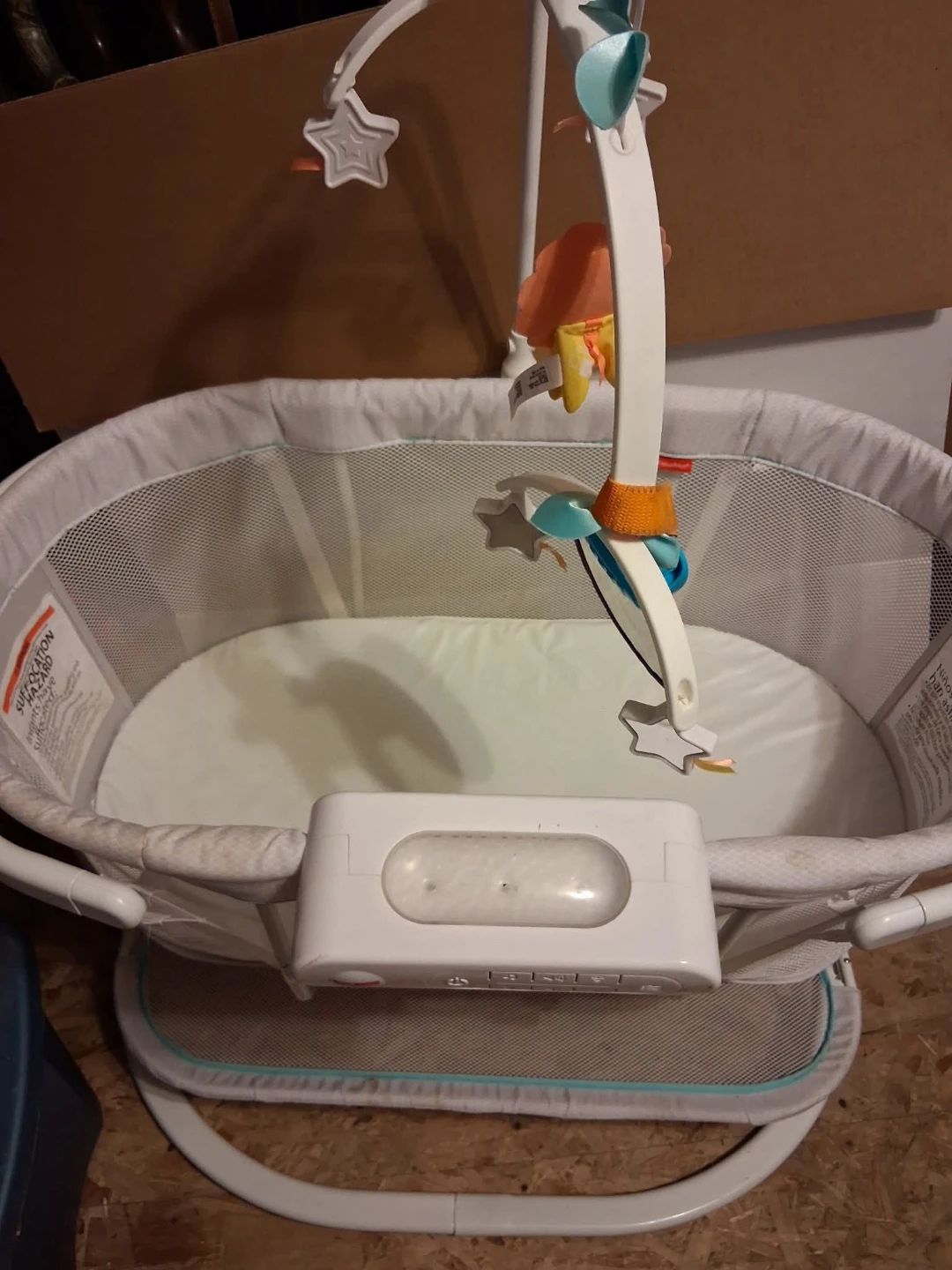Fisher-Price Soothing Motions Bassinet