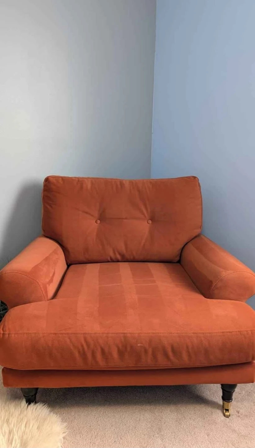 Accent chair