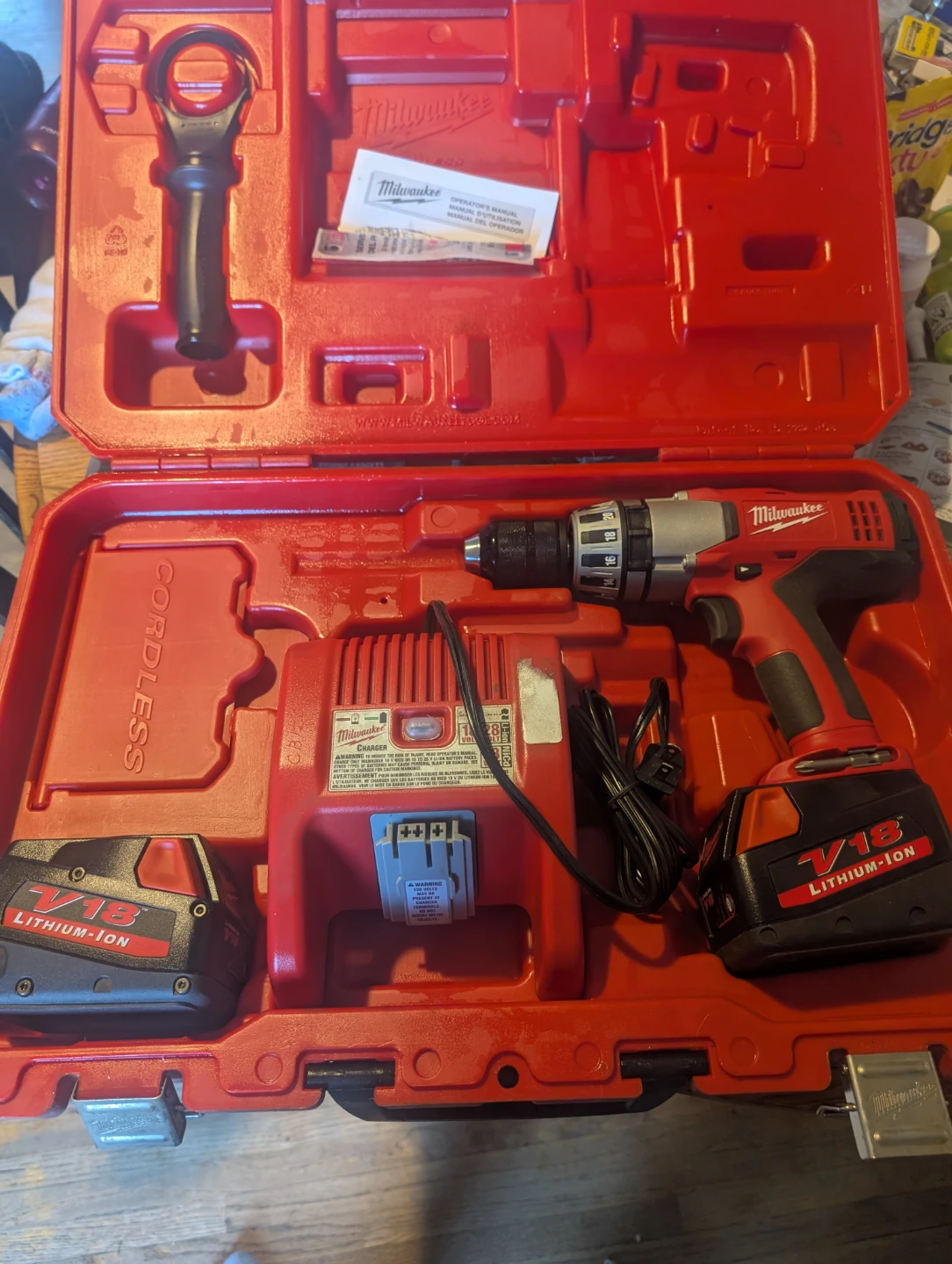 M18 Cordless hammerDrill with 2 Batteries and Charger - photo 4
