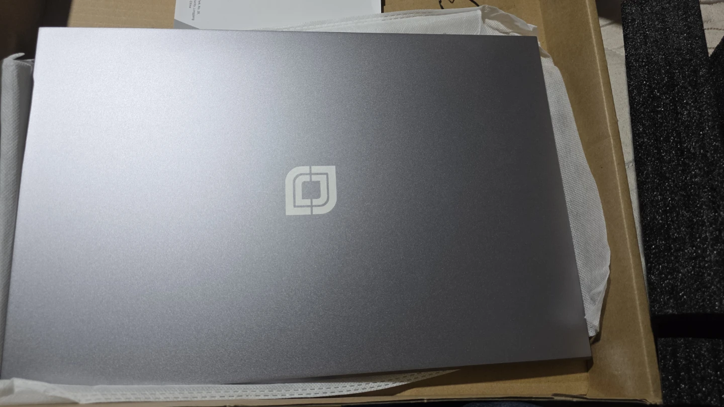 Brand New Jumper ezbook s5 max - photo 3