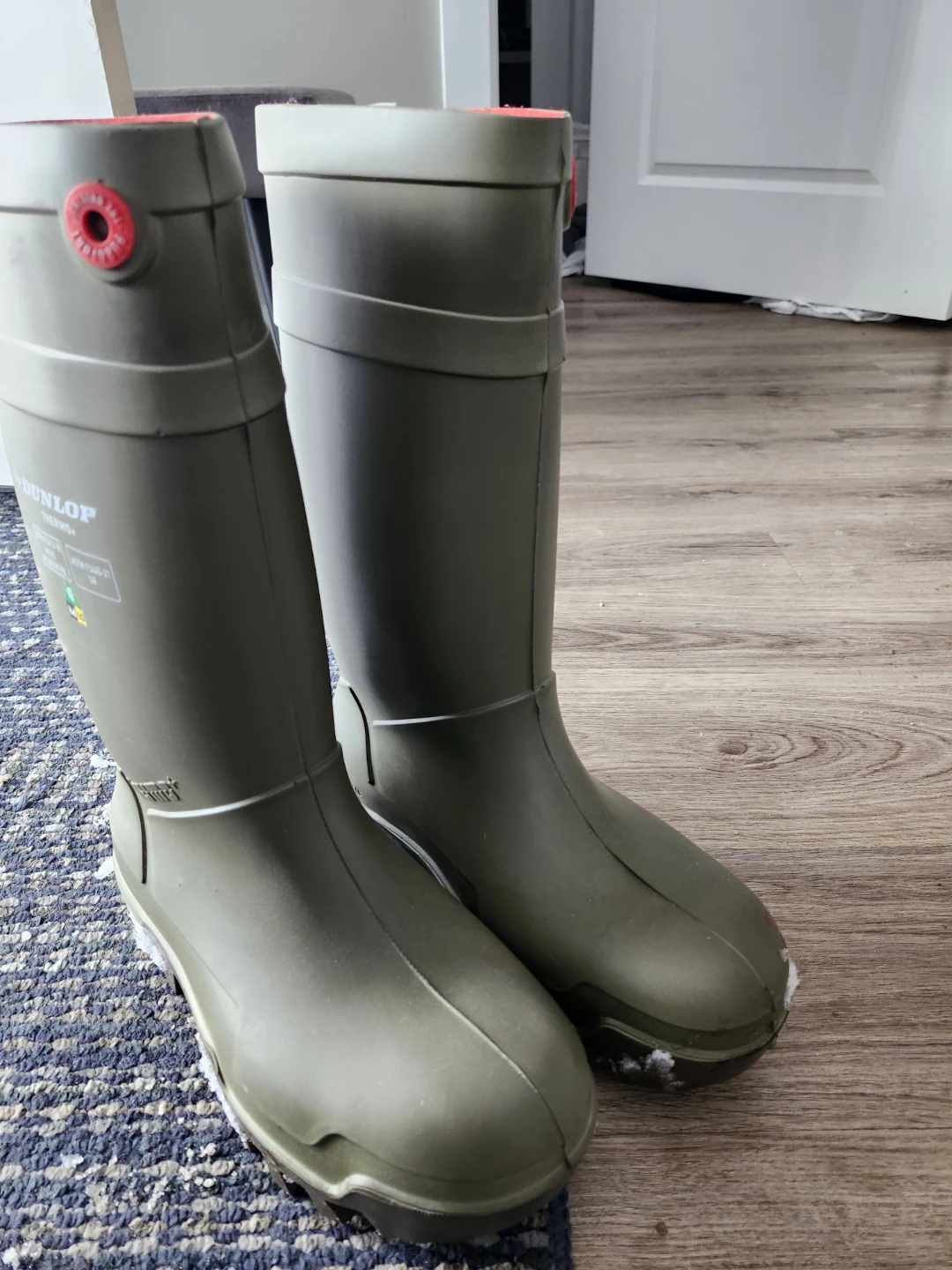 Size 12 Dunlop Thermo+ Protective Rubber Boots