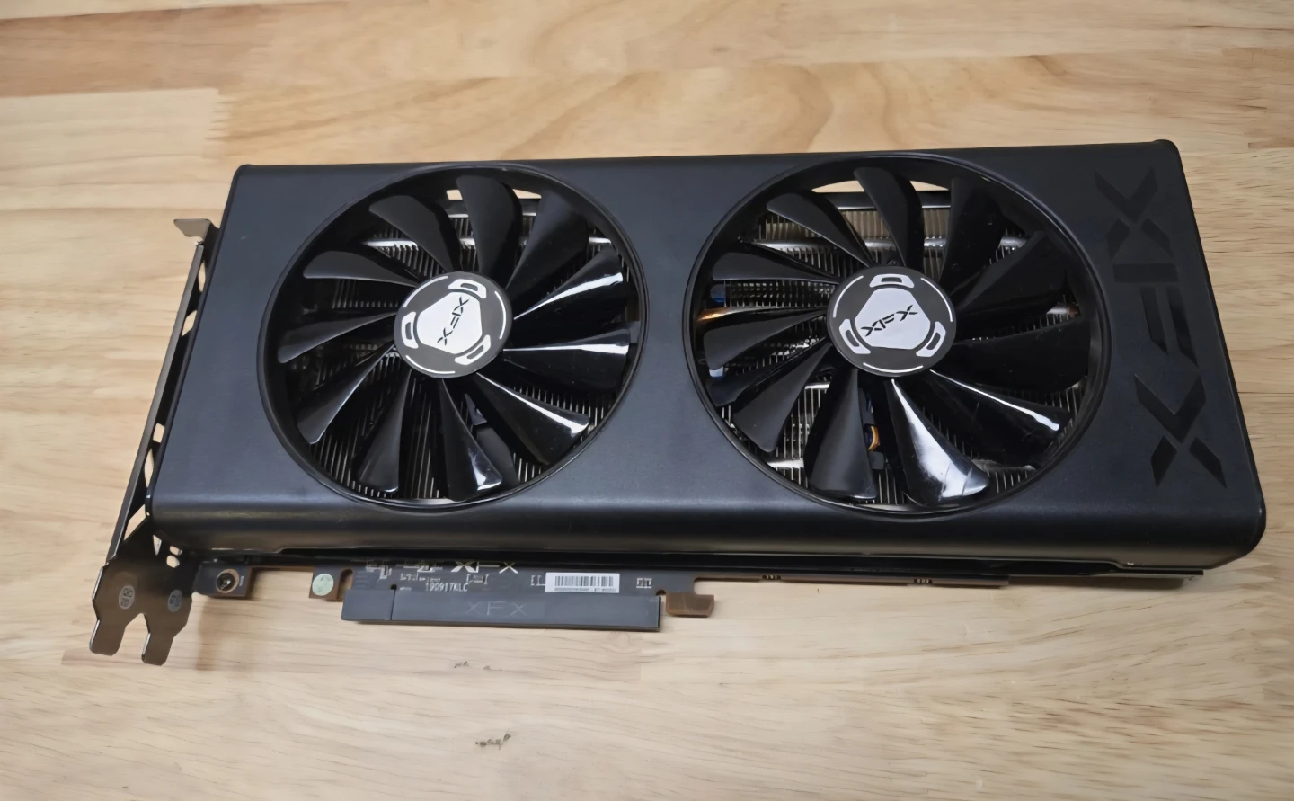 XFX Graphics Card. RX 5600 XT 6GB