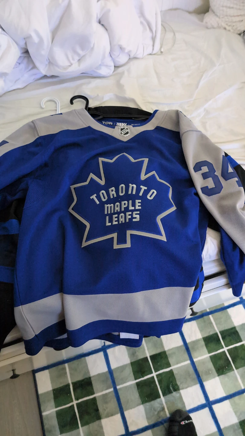 Adidas Toronto Maple Leafs Matthews #34 Hockey Jersey