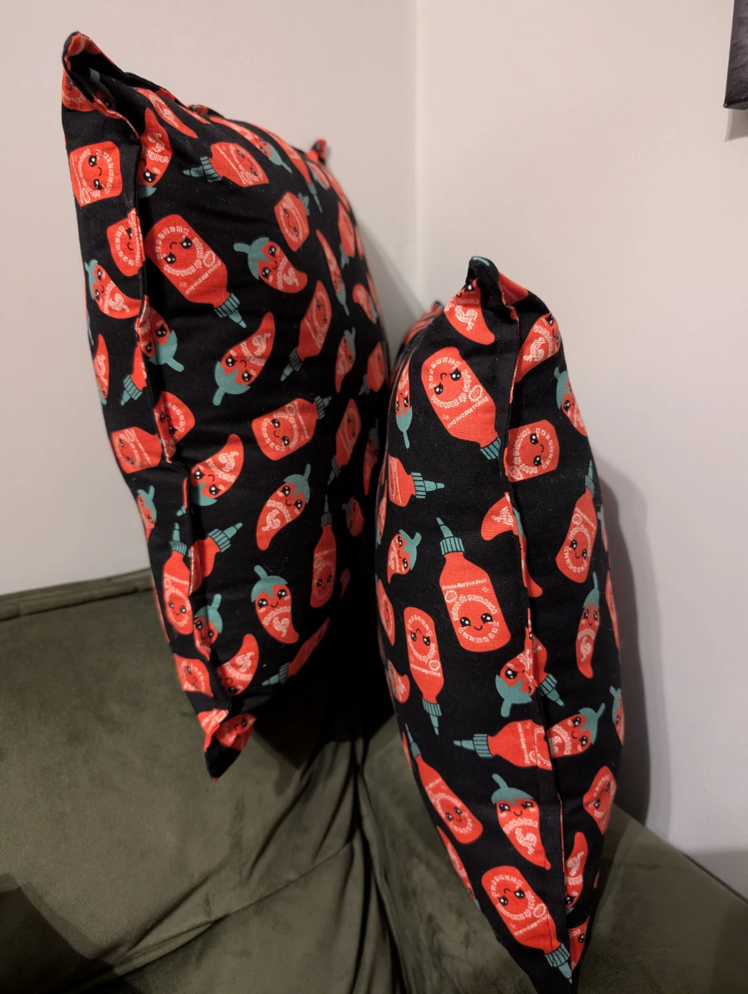 Sriracha Patterned Throw Pillows - Set of 2 - photo 3