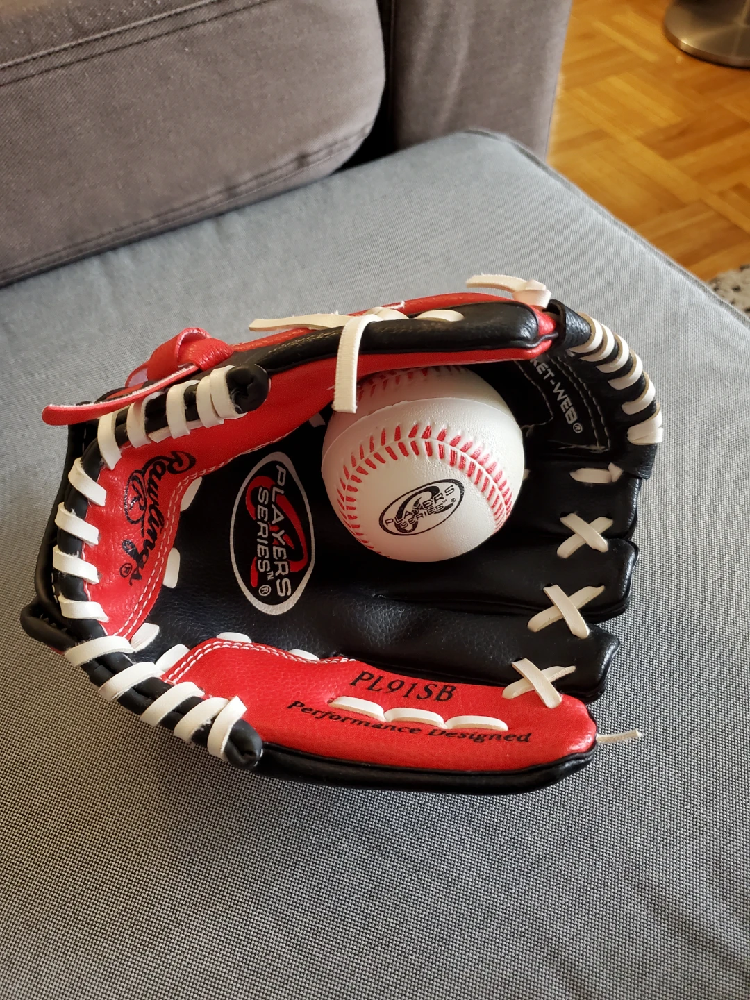 🧡 Kids Rawlings Baseball Glove & Ball