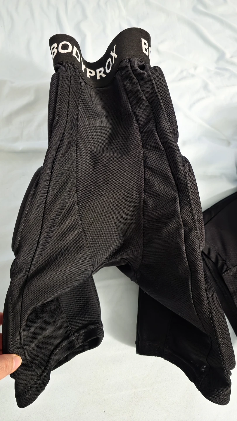 Bodyprox Protective Shorts - Size S & M - photo 2