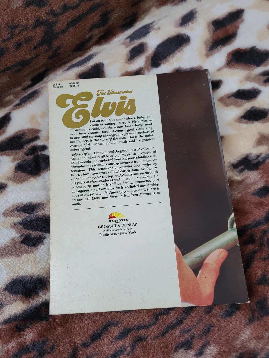 The Illustrated Elvis Book by W.A. Harbinson - photo 2
