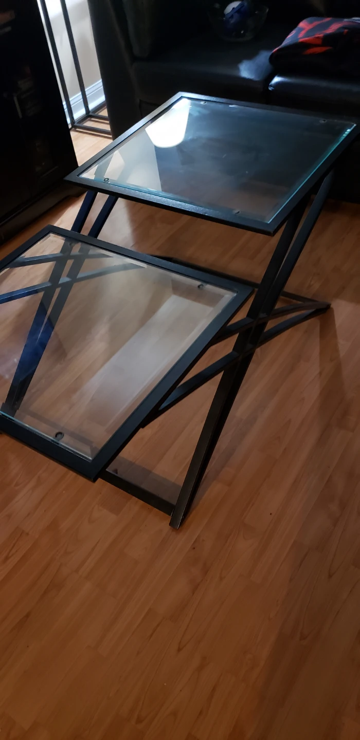 Coffee table with 2 matching side tables