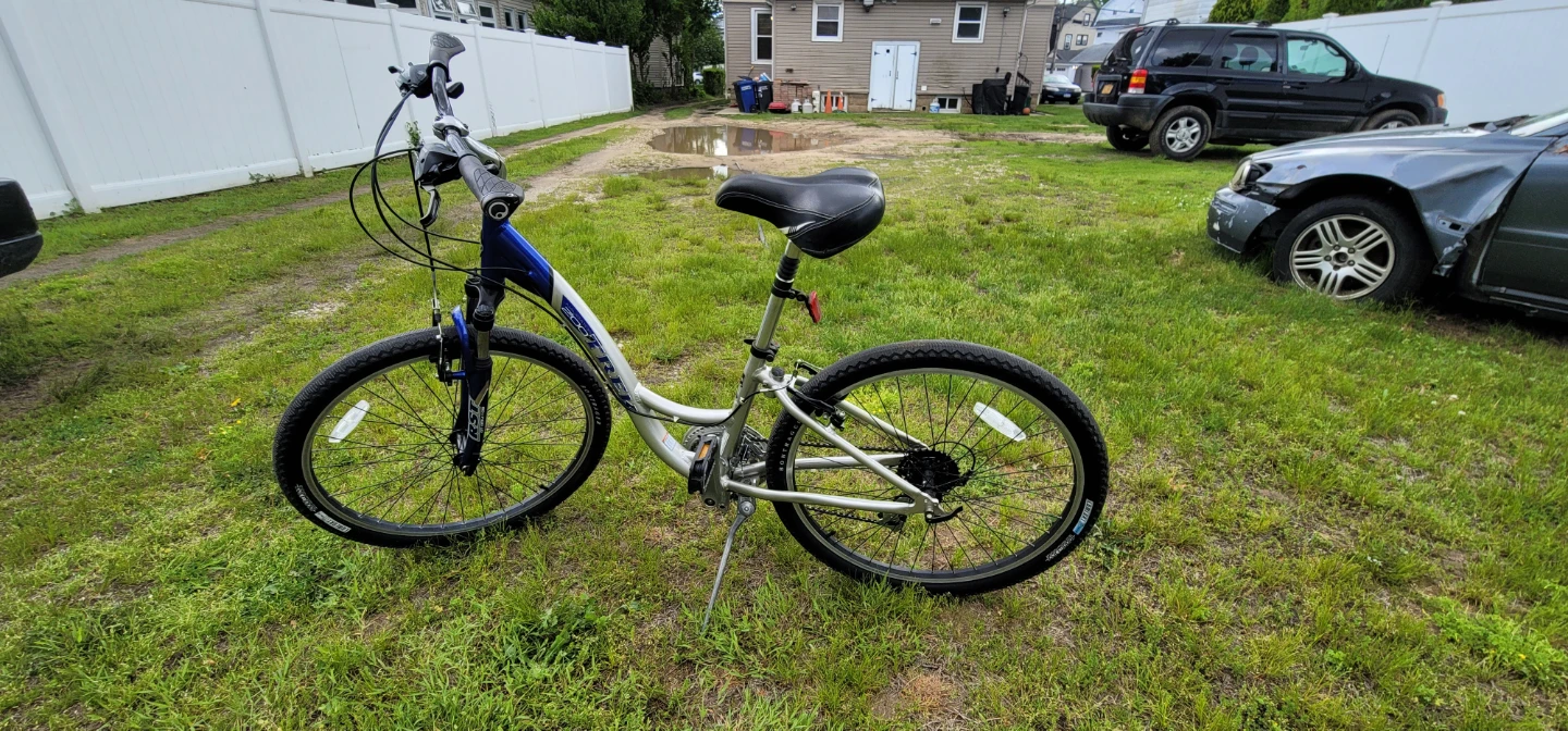 Trek Womens Navigator StepThru Mountain Bike - photo 2