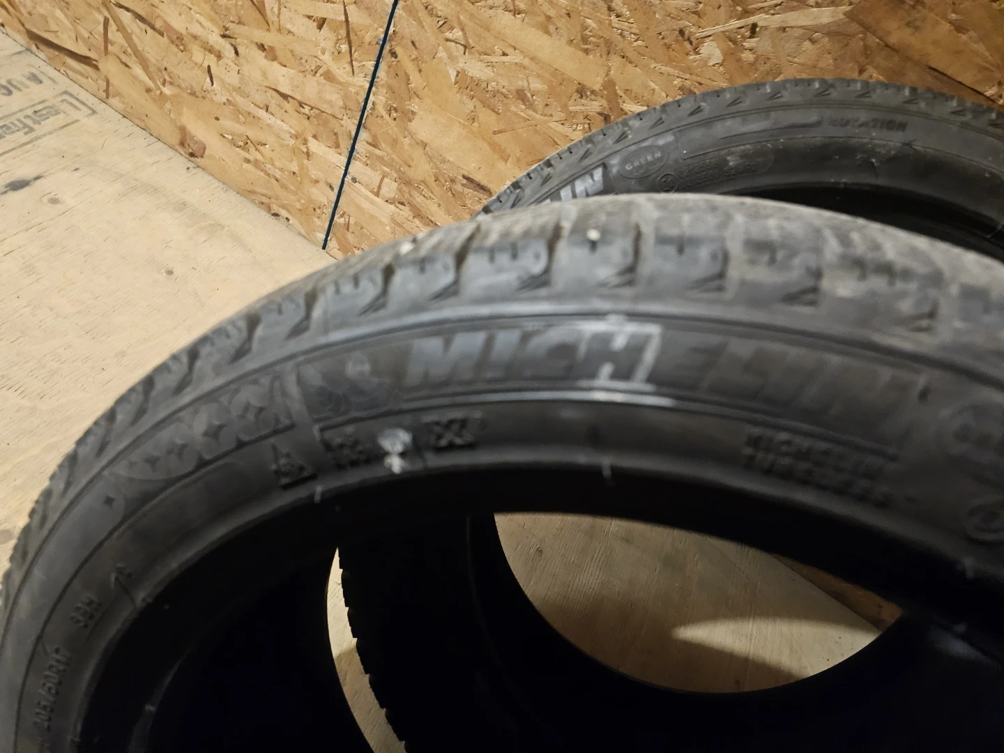 2X205/50/R17 mechelin ice X winter tires only 2 - photo 2