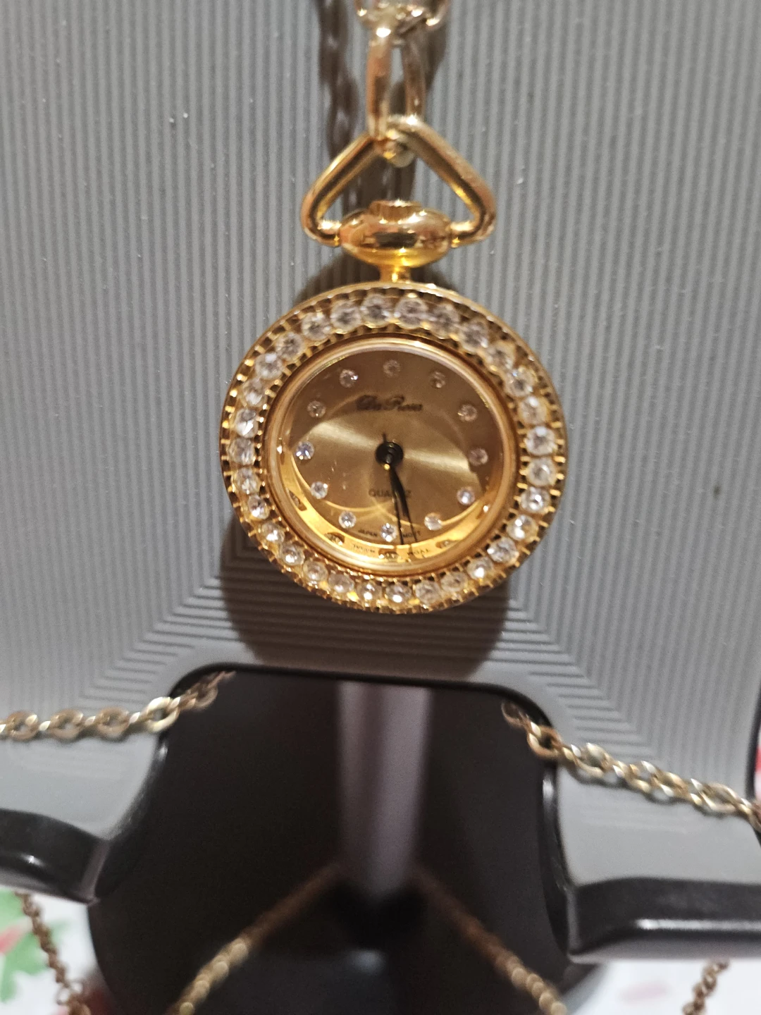 Liz Claiborne Gold Pocket Watch Necklace - photo 2